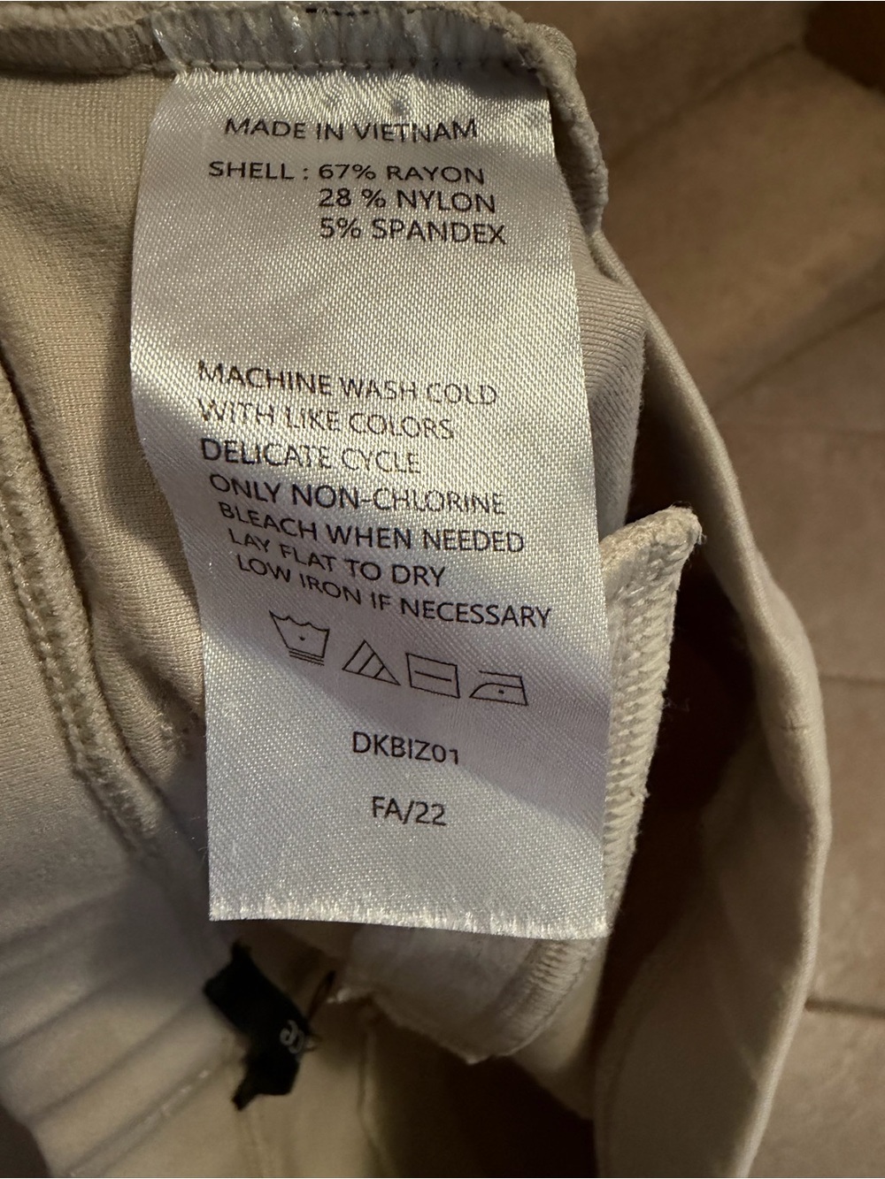 Quince Women’s Stretch Ponte Straight Leg Work Pants Tan Beige M - Picture 4 of 7